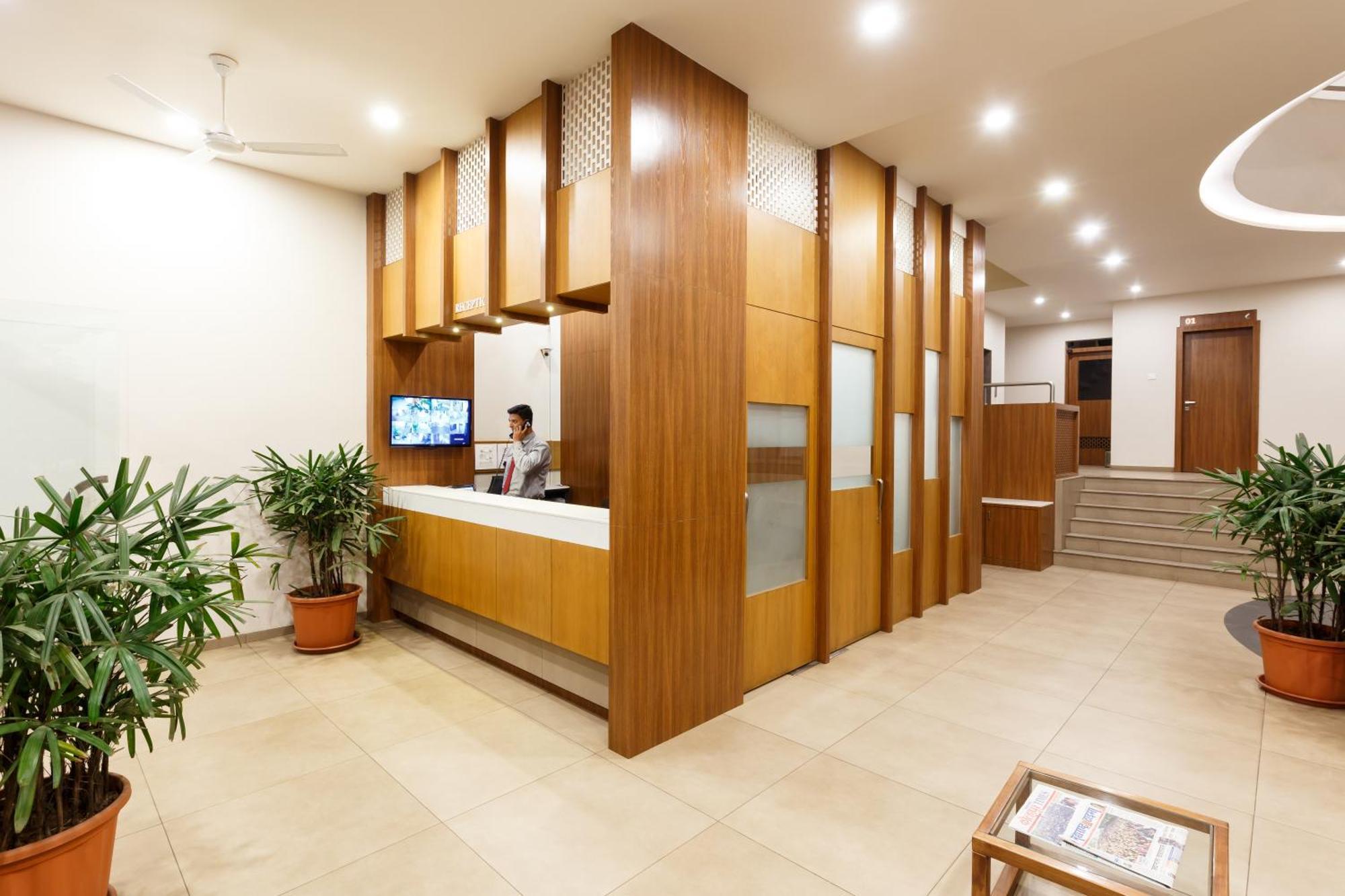Hotel Classic Mid Town, קולהאפור מראה חיצוני תמונה